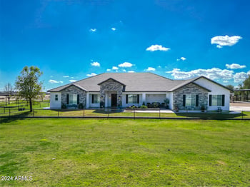 205 W Red Fern Rd, San Tan Valley, AZ 85140