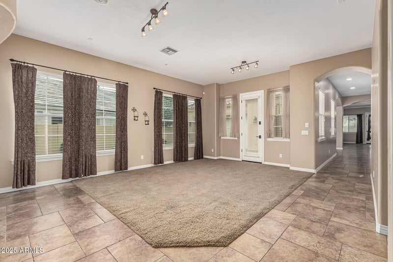 2050 144th Dr, Goodyear, AZ 85395