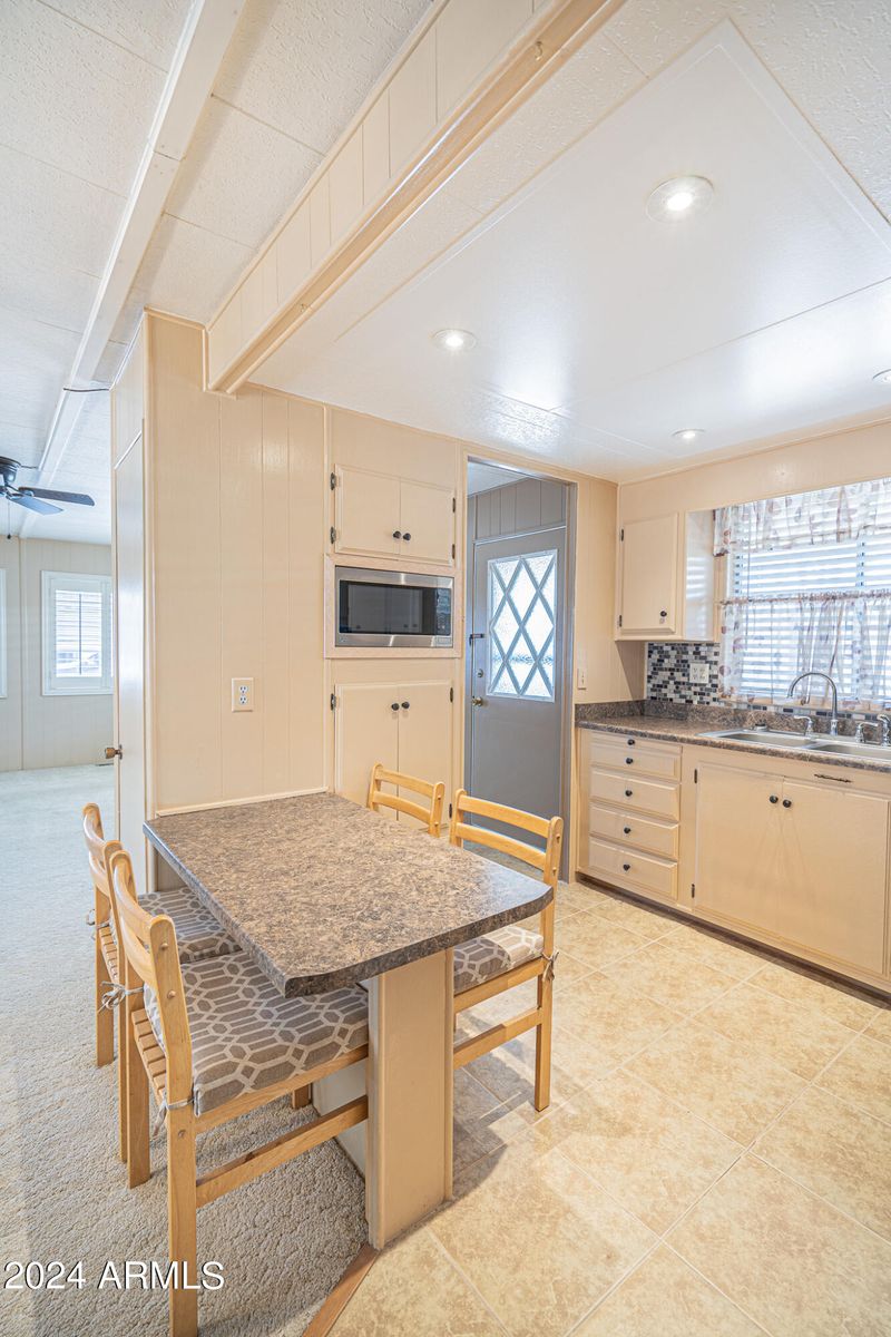 2050 W Dunlap Ave #R437, Phoenix, AZ 85021