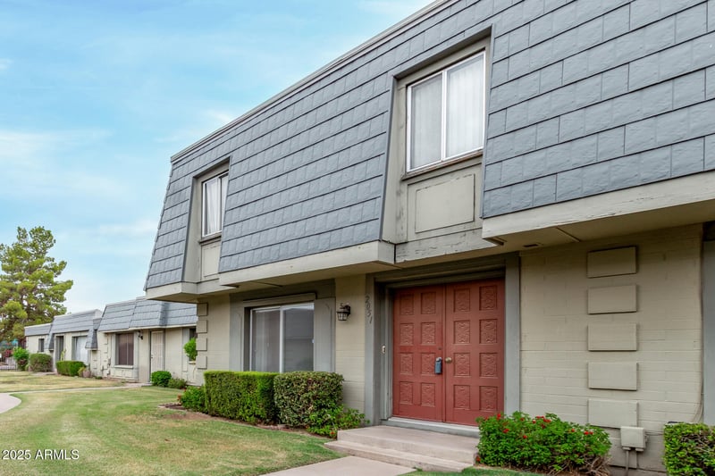 2051 Elm St, Phoenix, AZ 85015