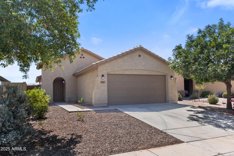 2051 Kristina Ave, San Tan Valley, AZ 85144