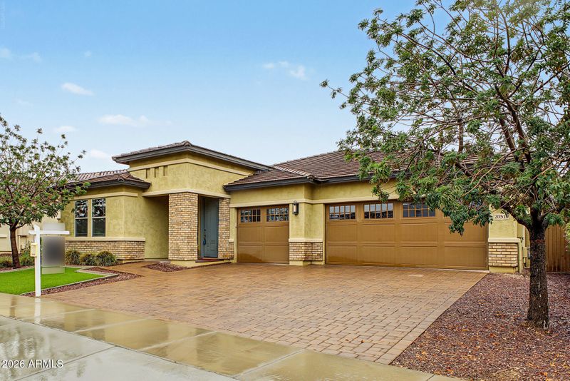 20510 W Park Meadows Dr, Buckeye, AZ 85396