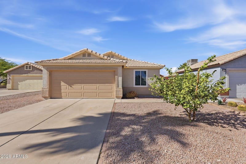 2052 20th Ave, Apache Junction, AZ 85120
