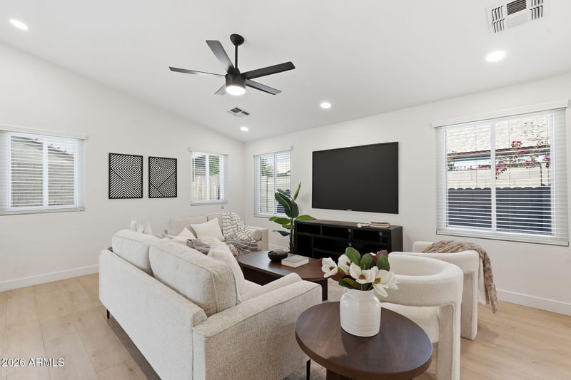 2052 20th Ave, Apache Junction, AZ 85120