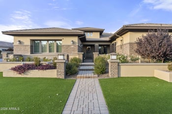 2052 Crescent Way, Gilbert, AZ 85298