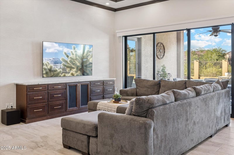 2052 Steele Cir, Mesa, AZ 85207