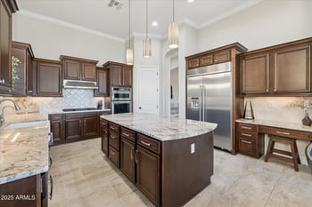 2052 Steele Cir, Mesa, AZ 85207