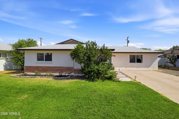 2052 W Marlette Ave, Phoenix, AZ 85015
