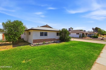 2052 W Marlette Ave, Phoenix, AZ 85015