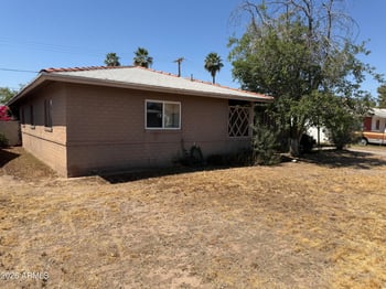 2053 Hazelwood St, Phoenix, AZ 85015
