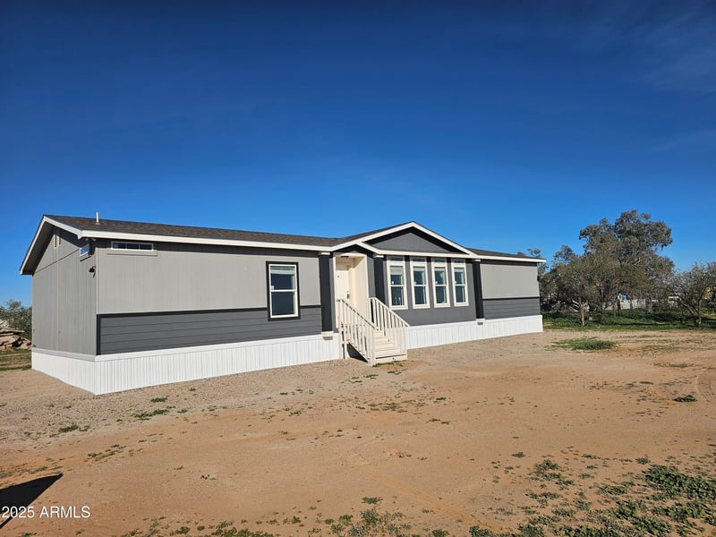 20532 Jomax Rd, Wittmann, AZ 85361