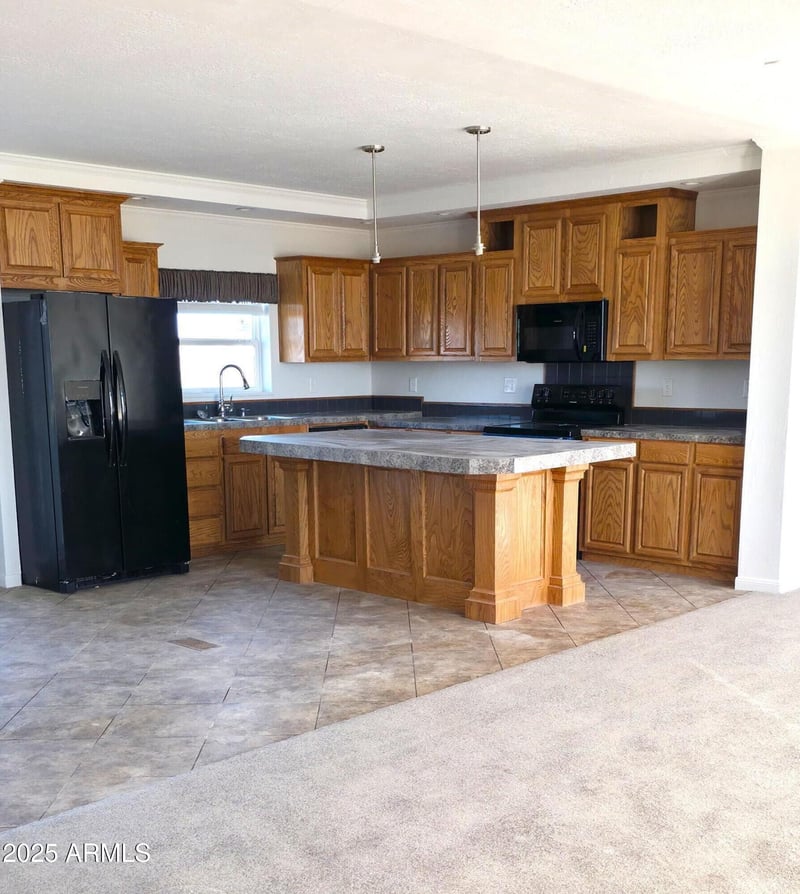 20532 Jomax Rd, Wittmann, AZ 85361
