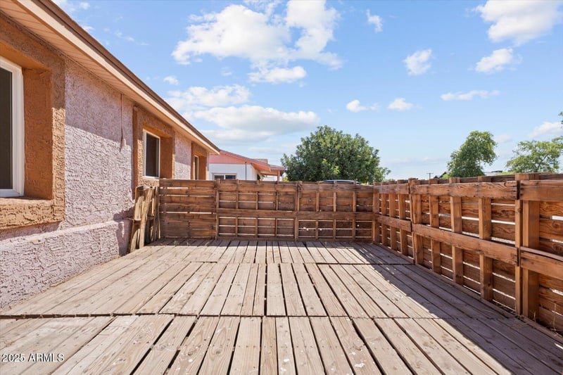 2054 Chambers St, Phoenix, AZ 85041