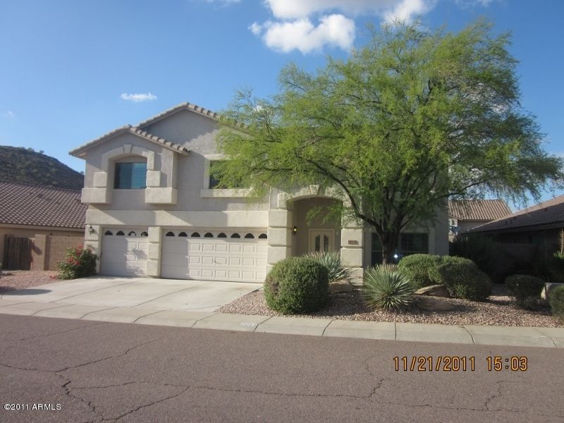 2054 E Ruby Ln, Phoenix, AZ 85024