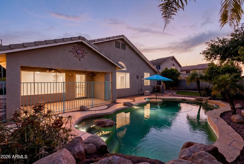 2054 S Marble St, Gilbert, AZ 85295