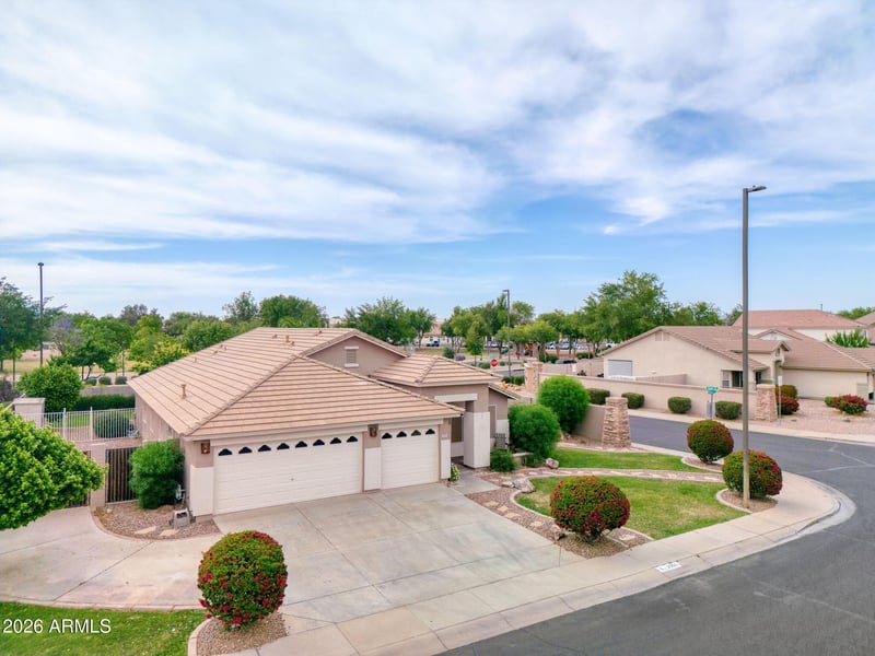 2054 S Marble St, Gilbert, AZ 85295