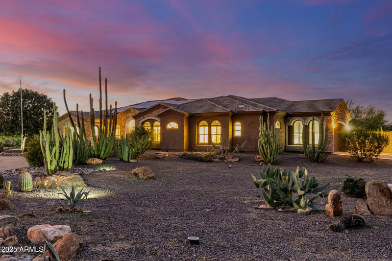 20548 Navajo Dr, Queen Creek, AZ 85142