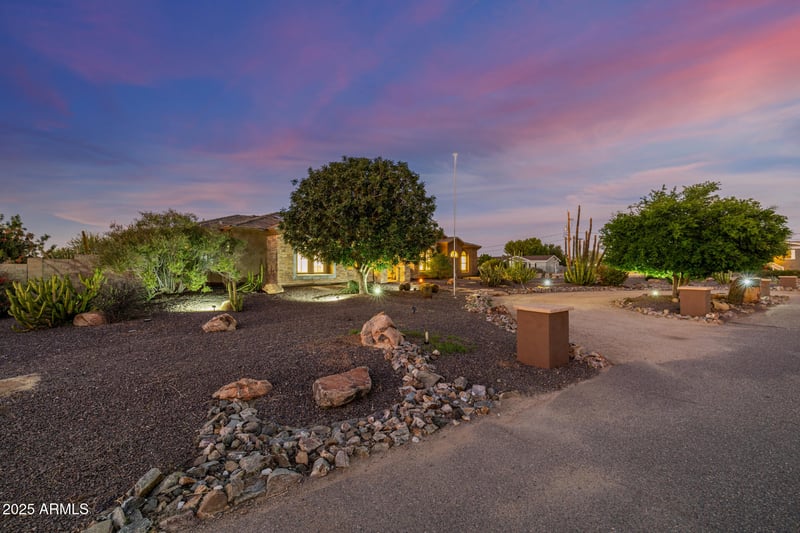 20548 Navajo Dr, Queen Creek, AZ 85142