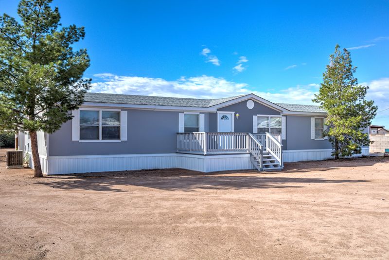 2055 E Scenic St, Apache Junction, AZ 85119