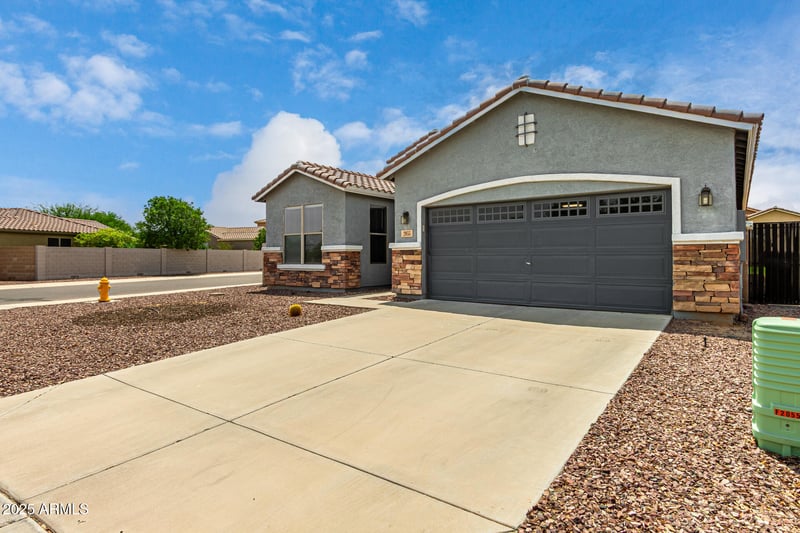 2055 Fruit Tree Ln, San Tan Valley, AZ 85144