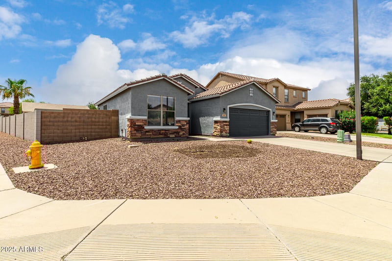 2055 Fruit Tree Ln, San Tan Valley, AZ 85144