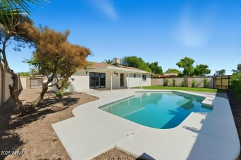 2055 Rice Dr, Tempe, AZ 85283