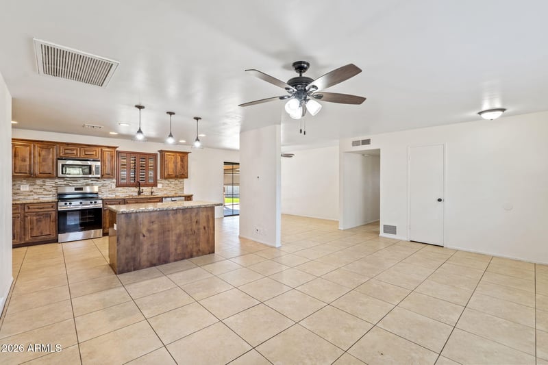 2055 W Edgemont Ave, Phoenix, AZ 85009