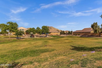 2056 Allens Peak Dr, San Tan Valley, AZ 85144