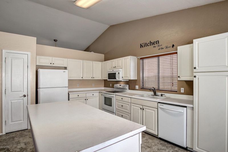 2056 E Ranch Ct, Gilbert, AZ 85296