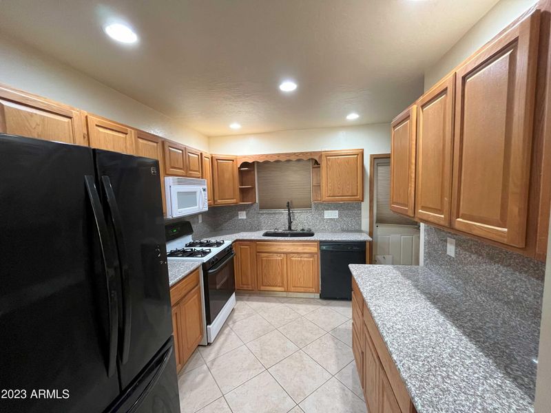 2056 N 39th Pl, Phoenix, AZ 85008