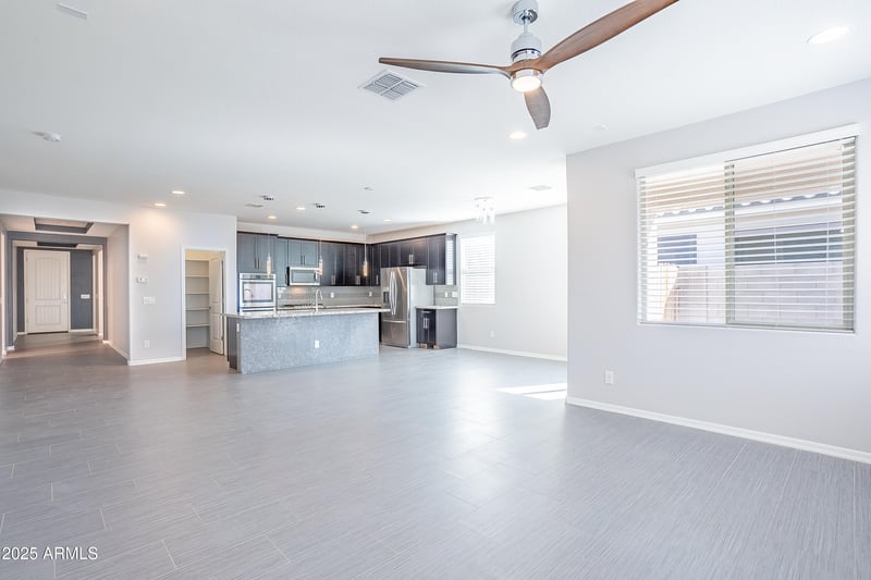 2057 Briana Way, San Tan Valley, AZ 85144