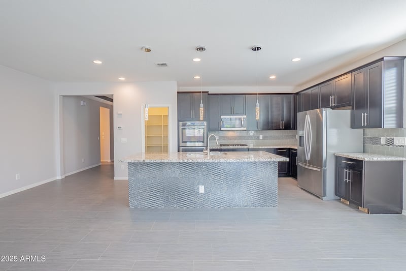 2057 Briana Way, San Tan Valley, AZ 85144