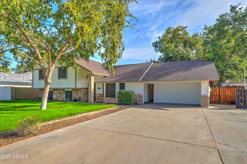 2057 Ashbrook Cir, Mesa, AZ 85213