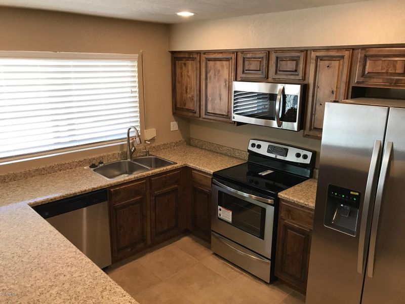 2057 W Morningside Dr, Phoenix, AZ 85023