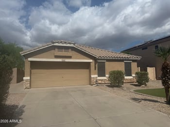 2058 Voyager Dr, Gilbert, AZ 85295