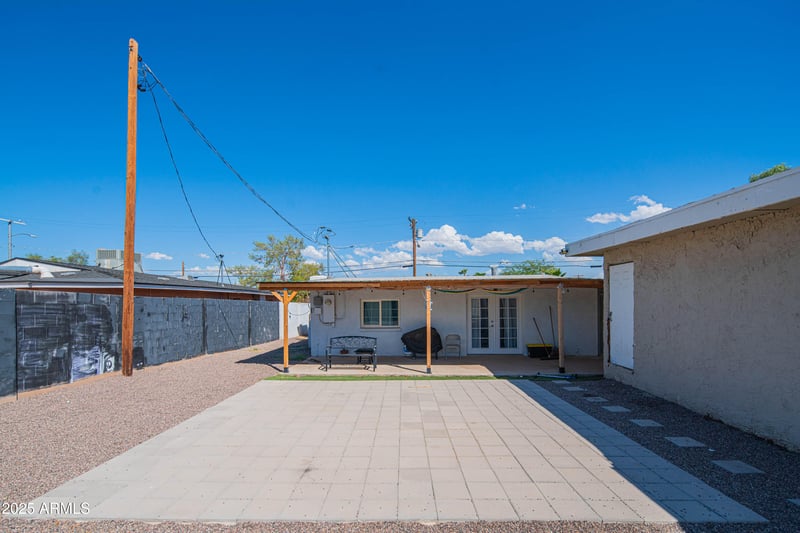 206 5th St, Avondale, AZ 85323