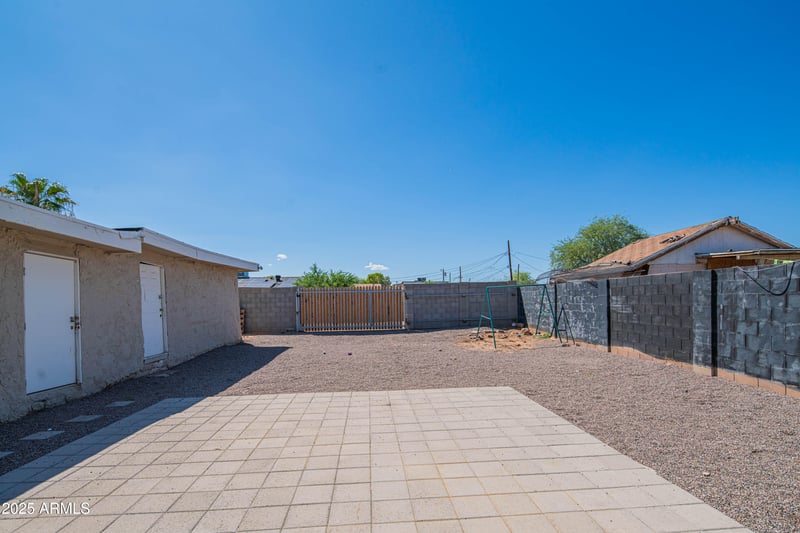 206 5th St, Avondale, AZ 85323