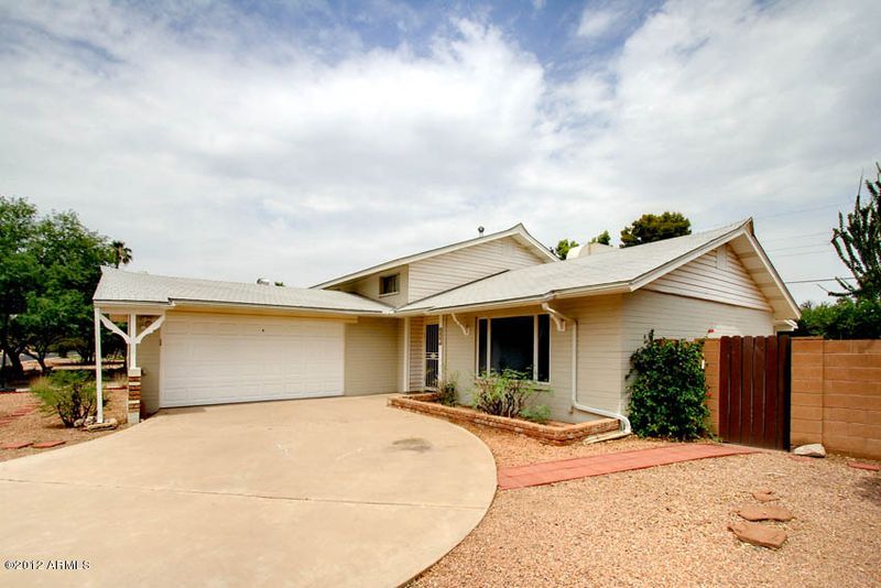 206 E Minton Dr, Tempe, AZ 85282