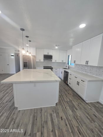 206 Manhatton Dr, Tempe, AZ 85282