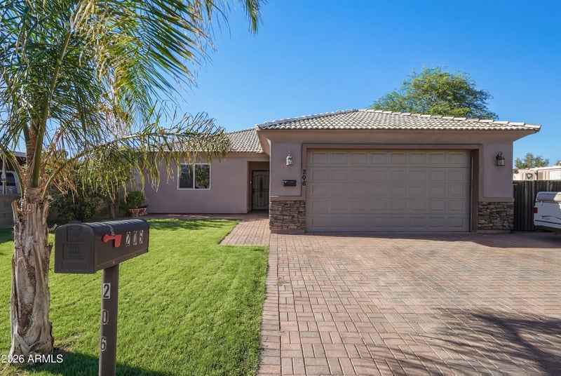 206 Rio Vista Ln, Avondale, AZ 85323