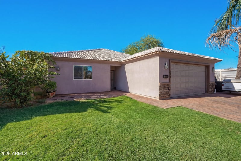 206 Rio Vista Ln, Avondale, AZ 85323