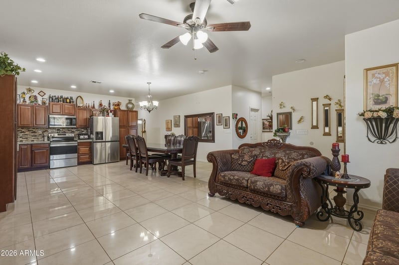 206 Rio Vista Ln, Avondale, AZ 85323