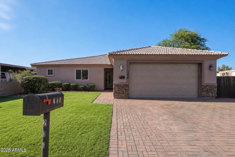 206 W Rio Vista Ln, Avondale, AZ 85323