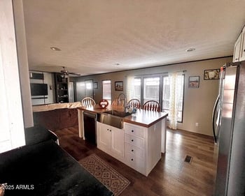 2060 N Center St #372, Mesa, AZ 85201