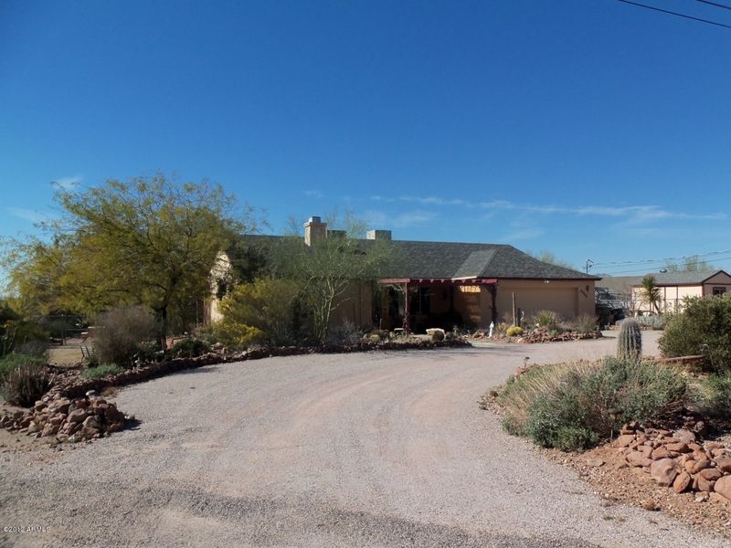 2060 S Sixshooter Rd, Apache Junction, AZ 85219