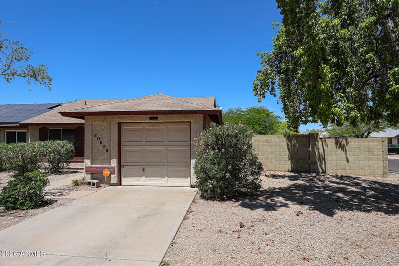 20606 31st Dr, Phoenix, AZ 85027