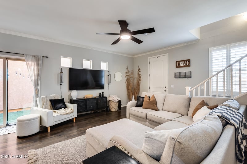 2061 Heartwood Ln, Phoenix, AZ 85022