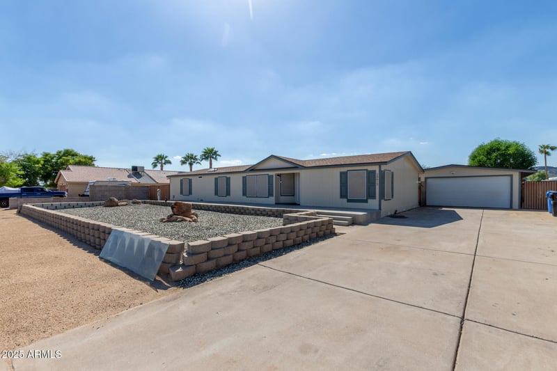 20612 36th Ave, Glendale, AZ 85308