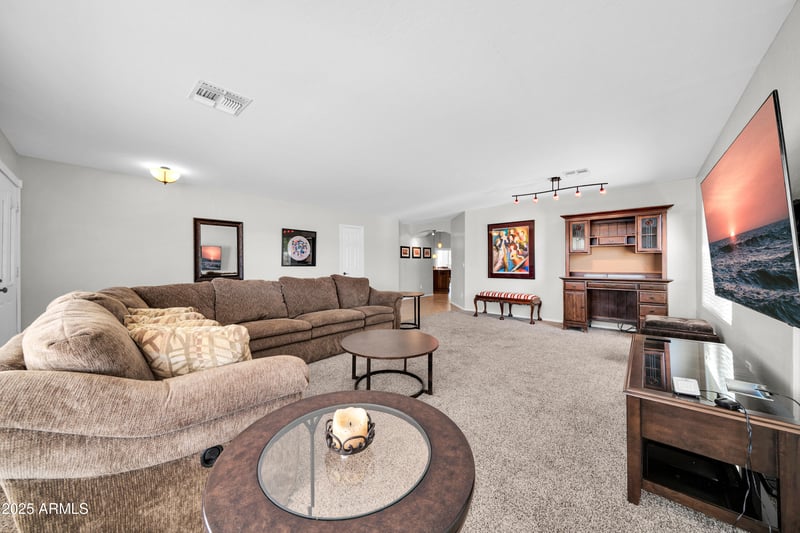 20615 55th Ave, Glendale, AZ 85308