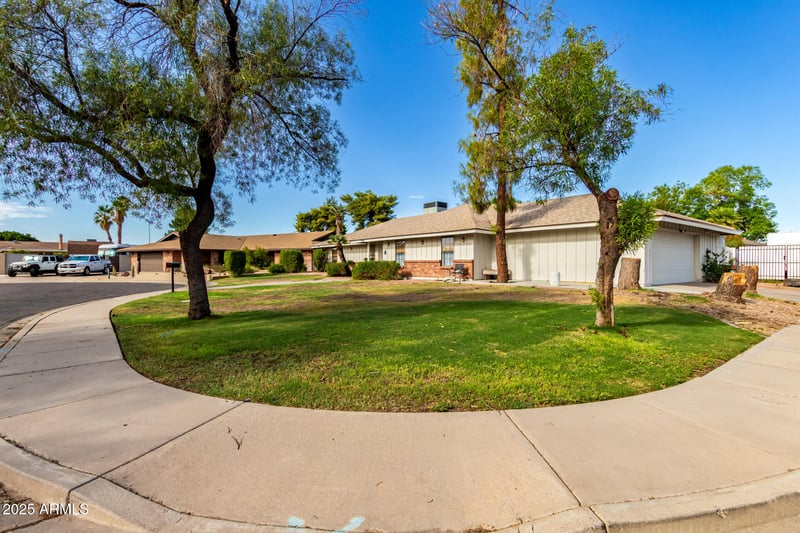 2062 Downing St, Mesa, AZ 85213